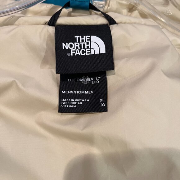 Man North Face snow/Skiing Jacket - Picture 6 of 9